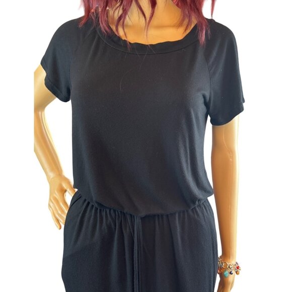 Short Sleeve Jumpsuit With Keyhole Back Design in‎ Black Size Small - Picture 5 of 5